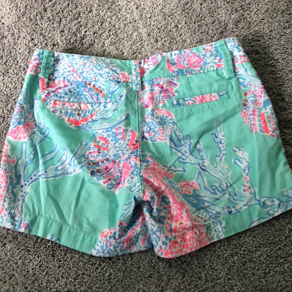 00 Lilly Pulitzer Callahan Shorts - Picture 2 of 4